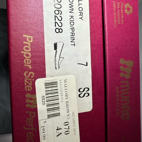 Munro Women’s High End Flats - Picture 6 of 6